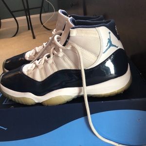 Jordan 11s win like mike 82